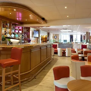 https://comfort-airport-cdg.fr-paris.fr